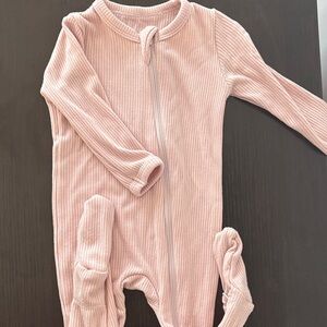 Kyte Baby Ribbed Baby Footed sleeper